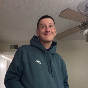 Meet your Posher, Wesley